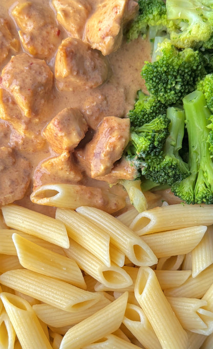 Spier Massa - Penne met Javaanse Kipsaté en Broccoli